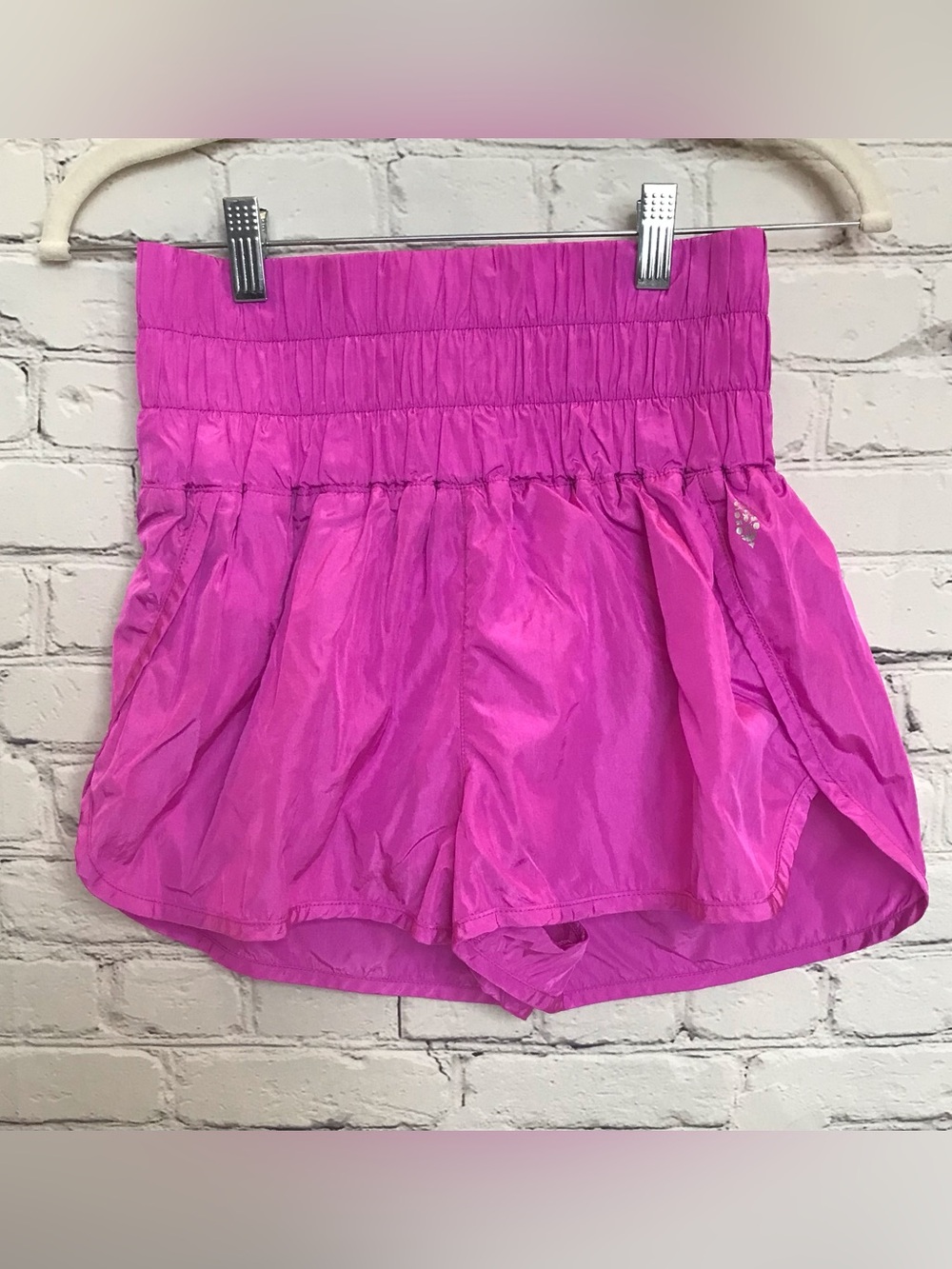 FP Movement The Way Home Shorts Neon Magenta size Medium